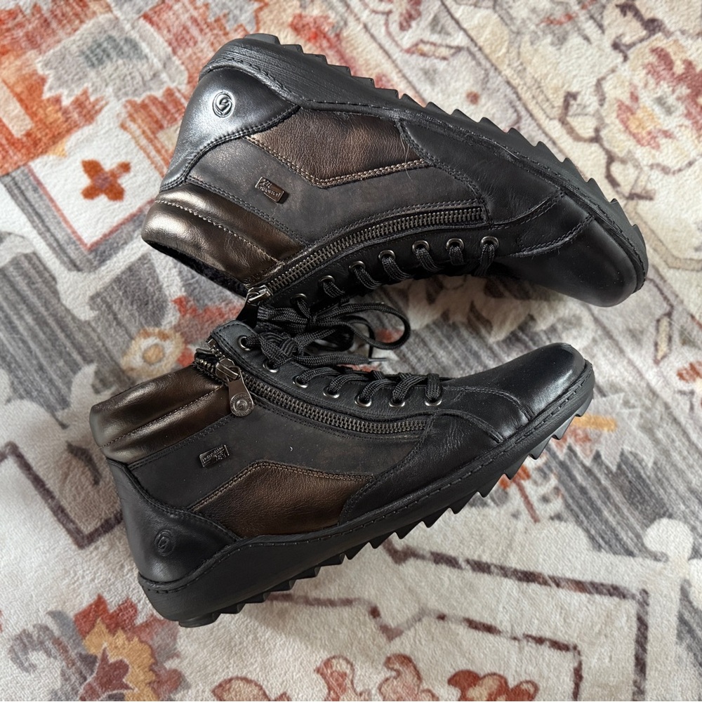 Women's Brown Leather High-Top Boots